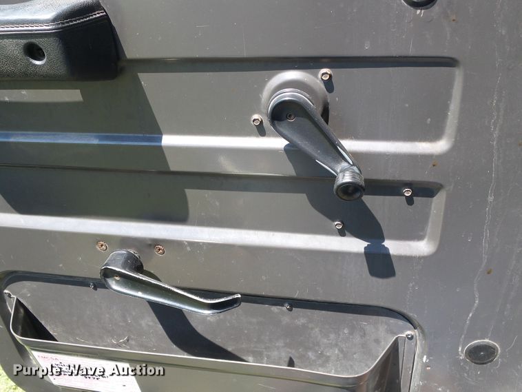 image for item DC5122 1995 International 4900 digger derrick truck