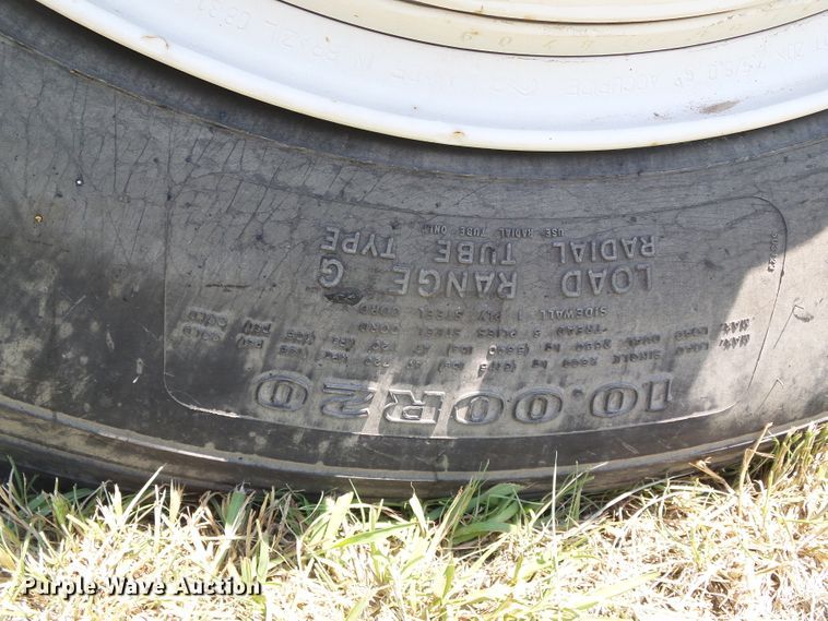 image for item DC5122 1995 International 4900 digger derrick truck