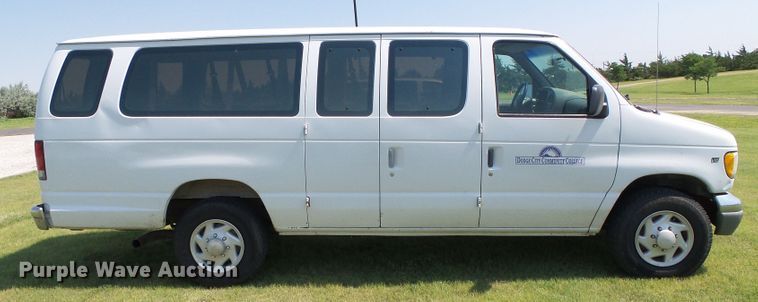 image for item DC5125 1997 Ford Club Wagon van