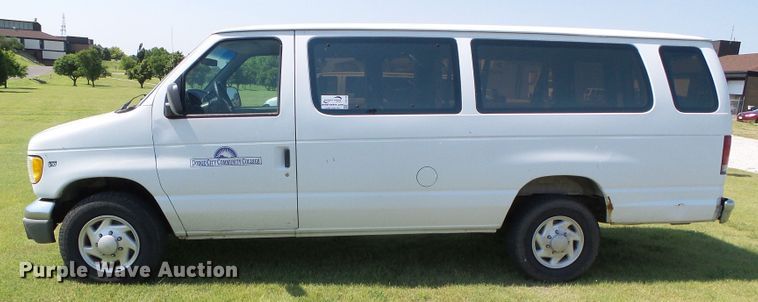 image for item DC5125 1997 Ford Club Wagon van