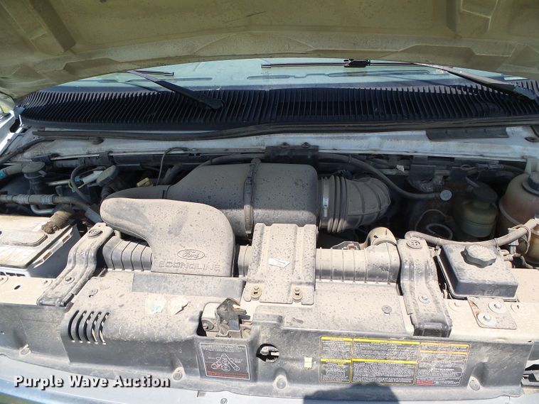 image for item DC5125 1997 Ford Club Wagon van