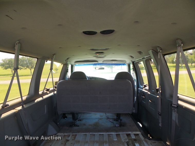 image for item DC5125 1997 Ford Club Wagon van