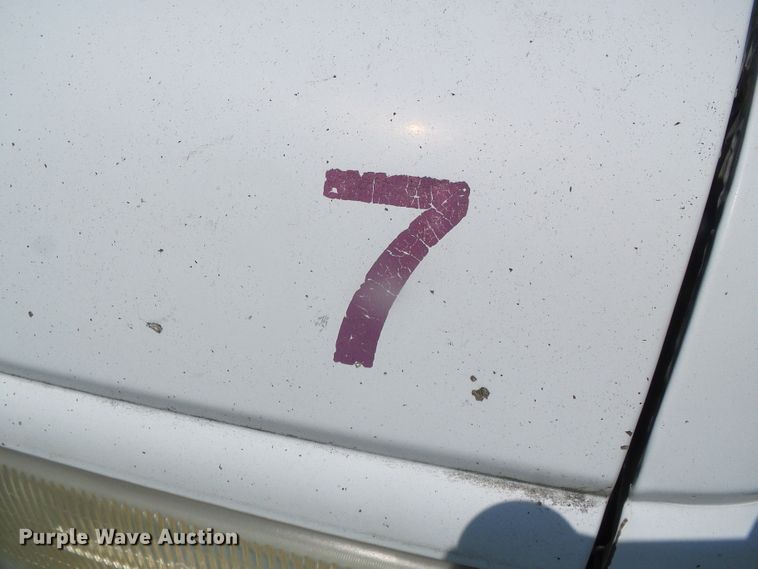 image for item DC5125 1997 Ford Club Wagon van