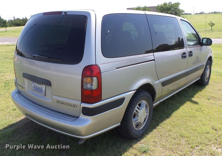 image for item DC5126 2004 Chevrolet Venture van