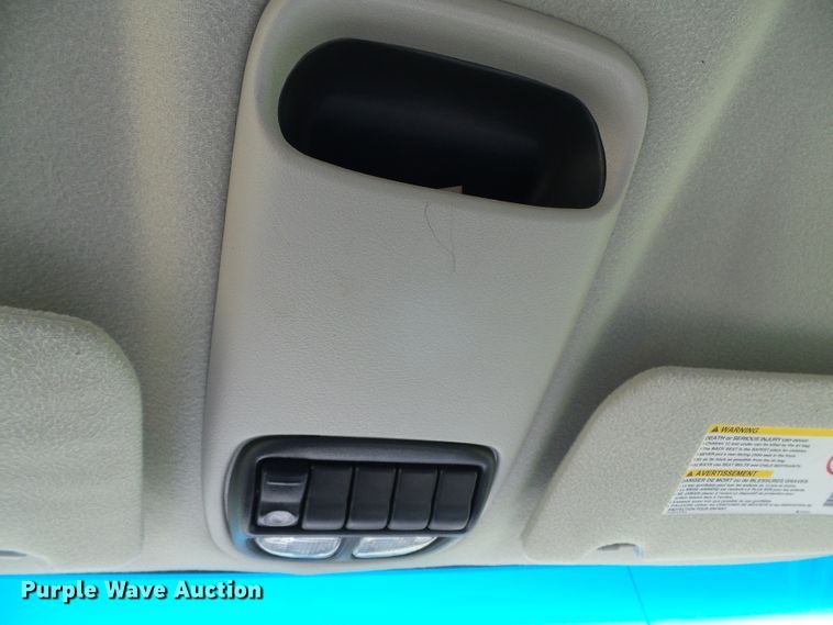 image for item DC5126 2004 Chevrolet Venture van