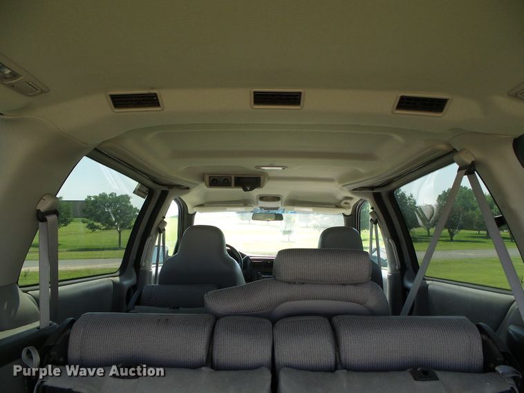 image for item DC5126 2004 Chevrolet Venture van