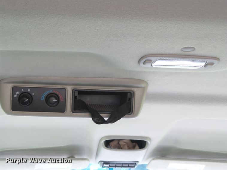 image for item DC5126 2004 Chevrolet Venture van