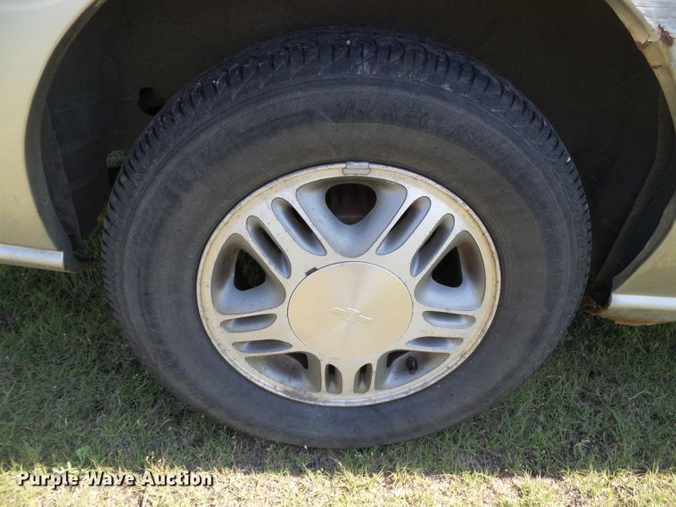 image for item DC5126 2004 Chevrolet Venture van