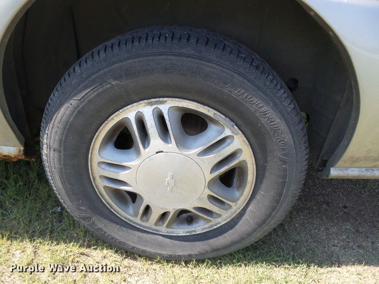 image for item DC5126 2004 Chevrolet Venture van