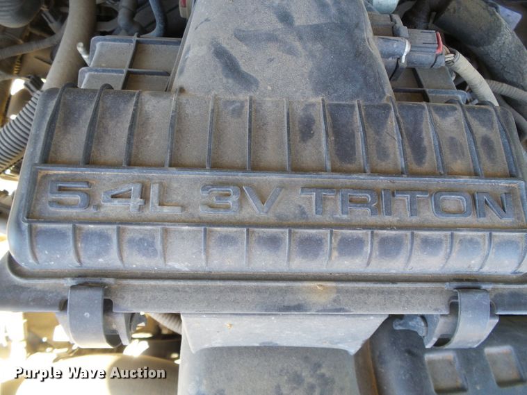 image for item DC5128 2007 Ford F150 XLT SuperCrew pickup truck