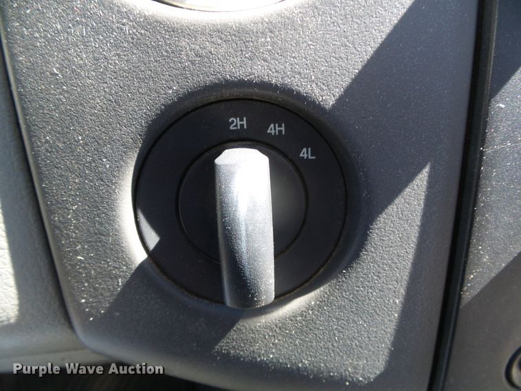 image for item DC5128 2007 Ford F150 XLT SuperCrew pickup truck