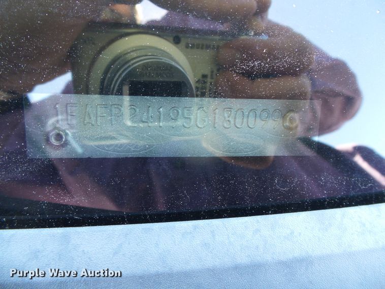 image for item DC5129 2005 Ford Five Hundred SEL