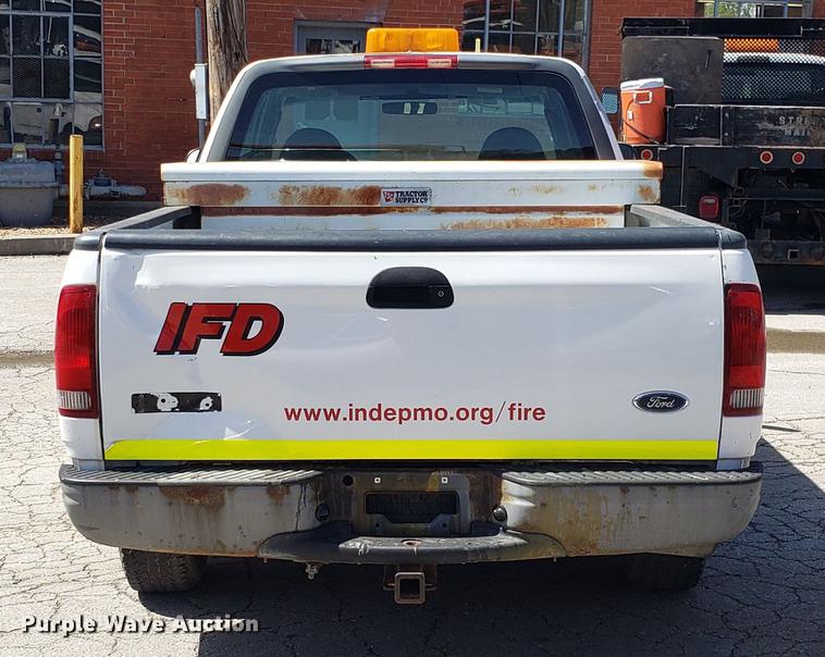 image for item DD4712 2001 Ford F150 SuperCab pickup truck