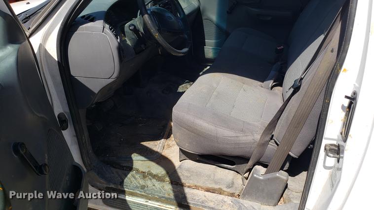 image for item DD4712 2001 Ford F150 SuperCab pickup truck