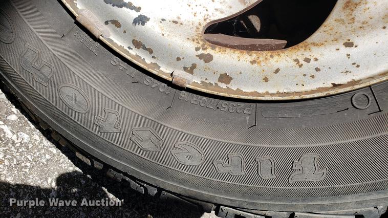 image for item DD4712 2001 Ford F150 SuperCab pickup truck