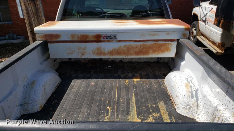 image for item DD4712 2001 Ford F150 SuperCab pickup truck