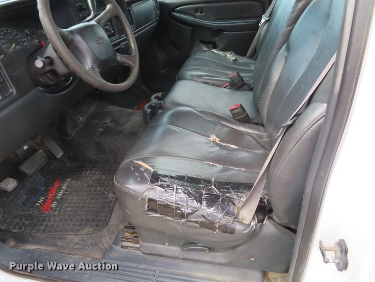 image for item DD6214 2001 Chevrolet Silverado 1500 pickup truck