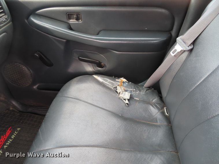 image for item DD6214 2001 Chevrolet Silverado 1500 pickup truck