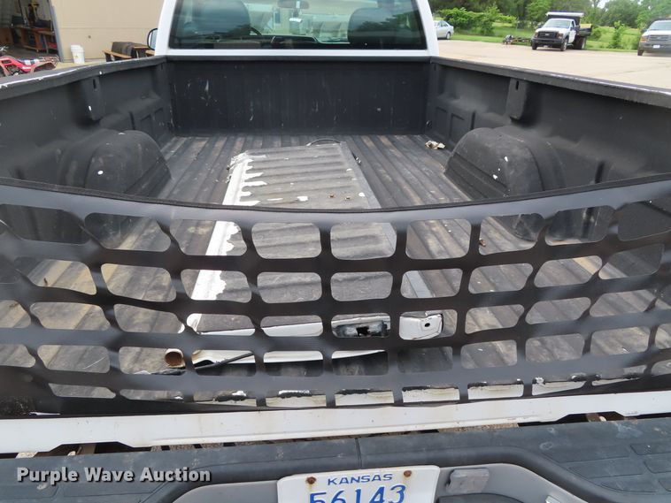 image for item DD6214 2001 Chevrolet Silverado 1500 pickup truck