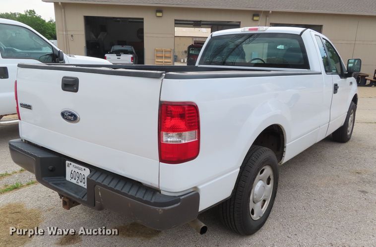 image for item DD6215 2005 Ford F150 pickup truck