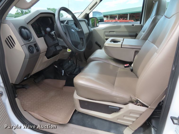 image for item DD6216 2008 Ford F250 Super Duty pickup truck