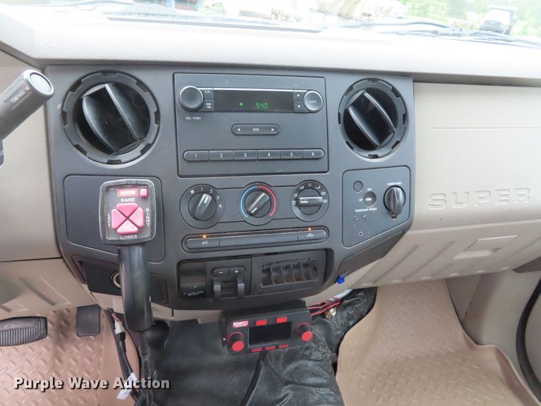 image for item DD6216 2008 Ford F250 Super Duty pickup truck