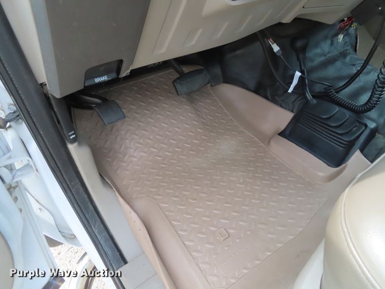 image for item DD6216 2008 Ford F250 Super Duty pickup truck