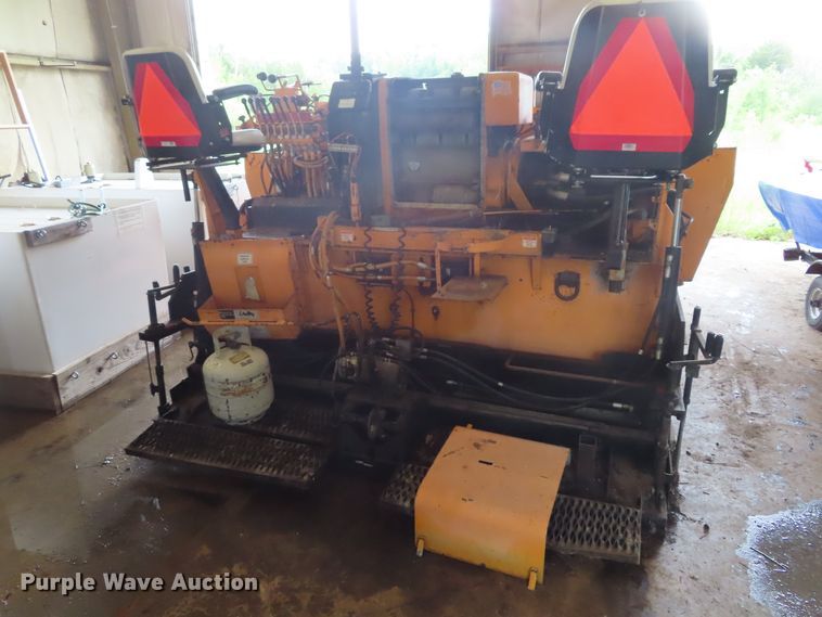 image for item DD6219 LeeBoy L8000T paver