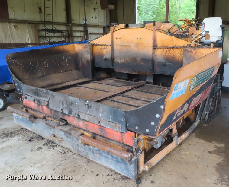 image for item DD6219 LeeBoy L8000T paver