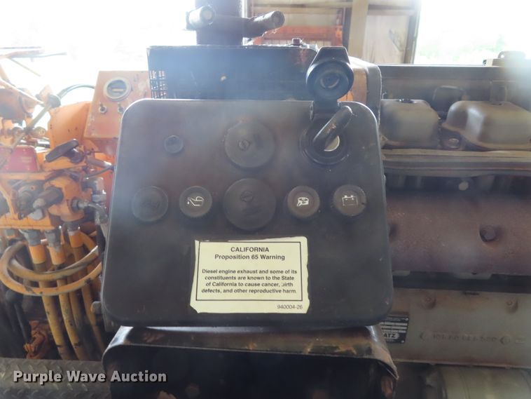 image for item DD6219 LeeBoy L8000T paver