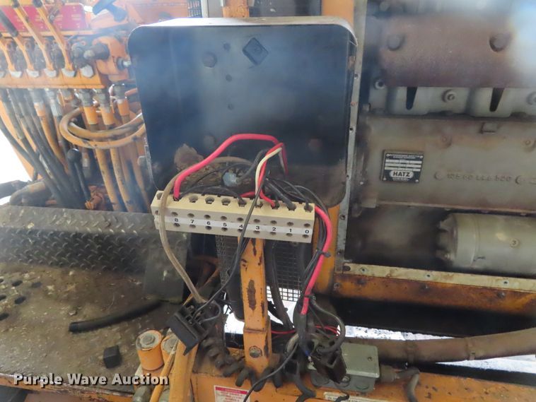 image for item DD6219 LeeBoy L8000T paver