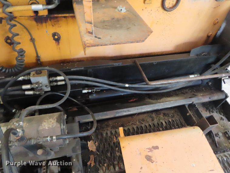 image for item DD6219 LeeBoy L8000T paver