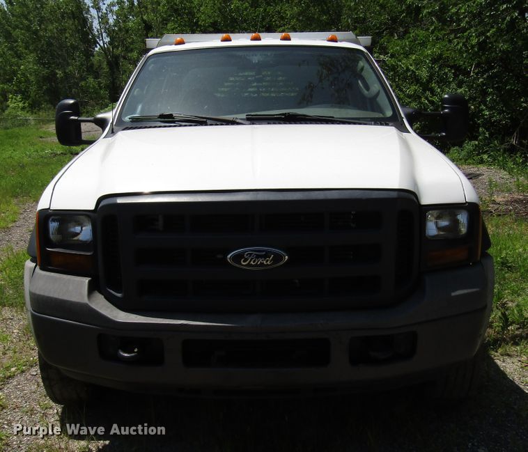 image for item DD6253 2006 Ford F450 Crew Cab dump truck