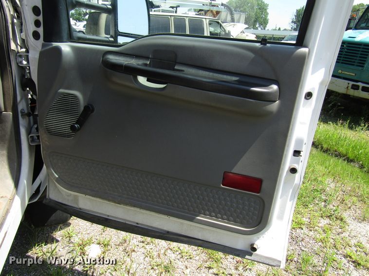 image for item DD6253 2006 Ford F450 Crew Cab dump truck