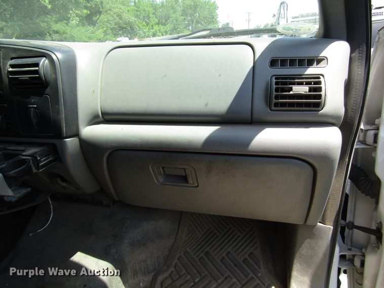 image for item DD6253 2006 Ford F450 Crew Cab dump truck