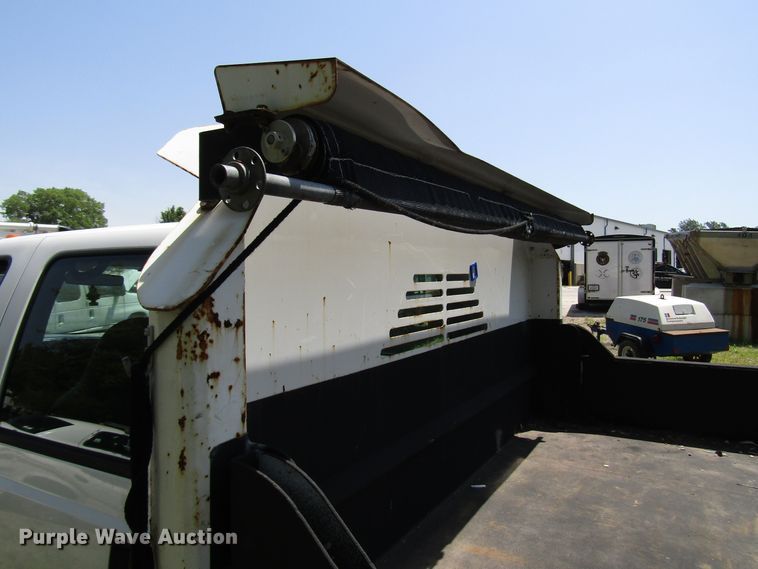 image for item DD6253 2006 Ford F450 Crew Cab dump truck
