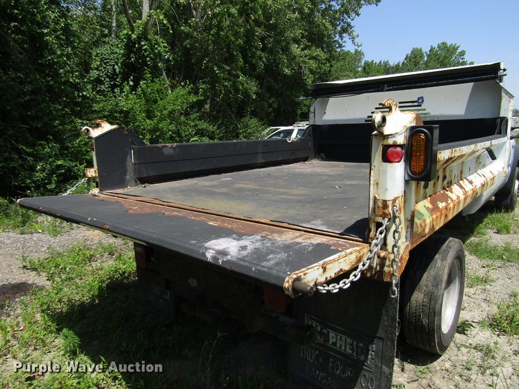 image for item DD6253 2006 Ford F450 Crew Cab dump truck