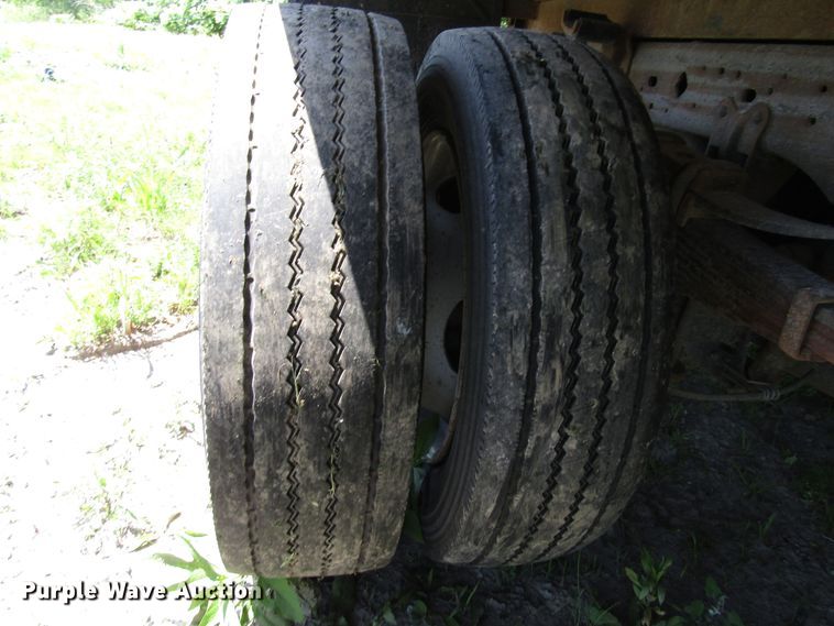 image for item DD6253 2006 Ford F450 Crew Cab dump truck