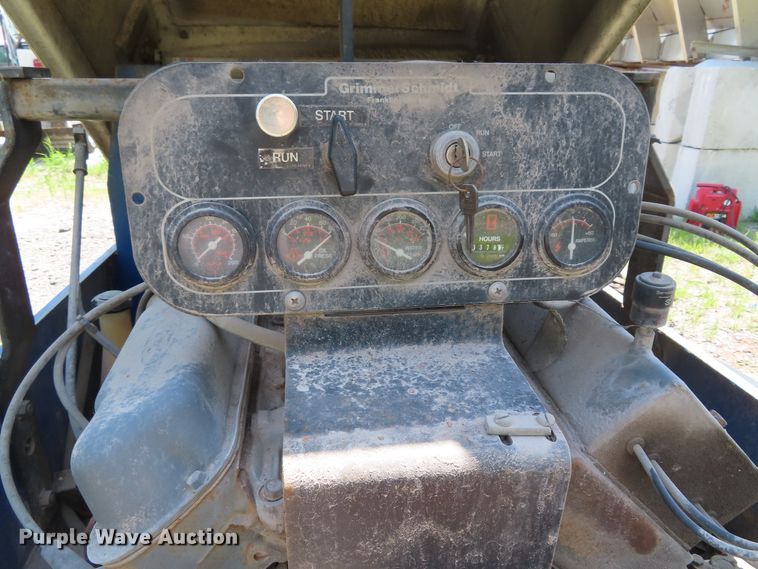 image for item DD6255 2005 Grimmer Schmidt 125Q air compressor