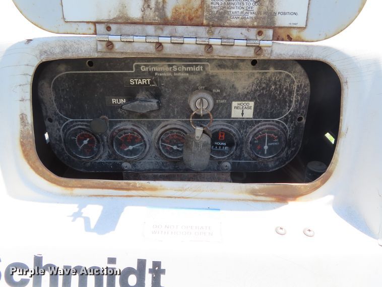image for item DD6256 1998 Grimmer Schmidt 125Q air compressor