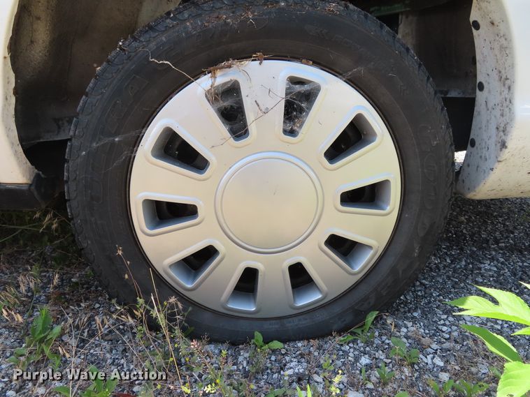 image for item DD6261 2006 Ford Crown Victoria Police Interceptor