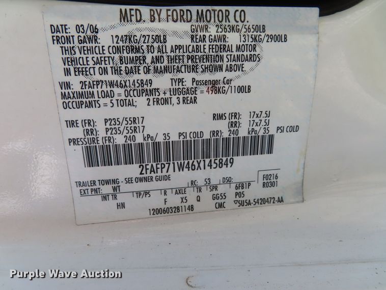 image for item DD6261 2006 Ford Crown Victoria Police Interceptor