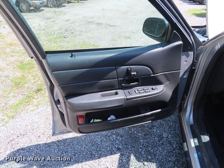 image for item DD6262 2006 Ford Crown Victoria Police Interceptor