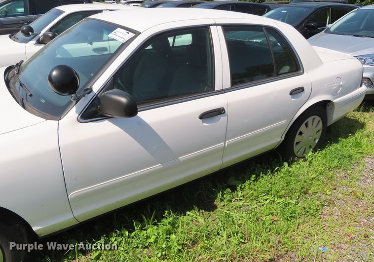 image for item DD6263 2008 Ford Crown Victoria Police Interceptor