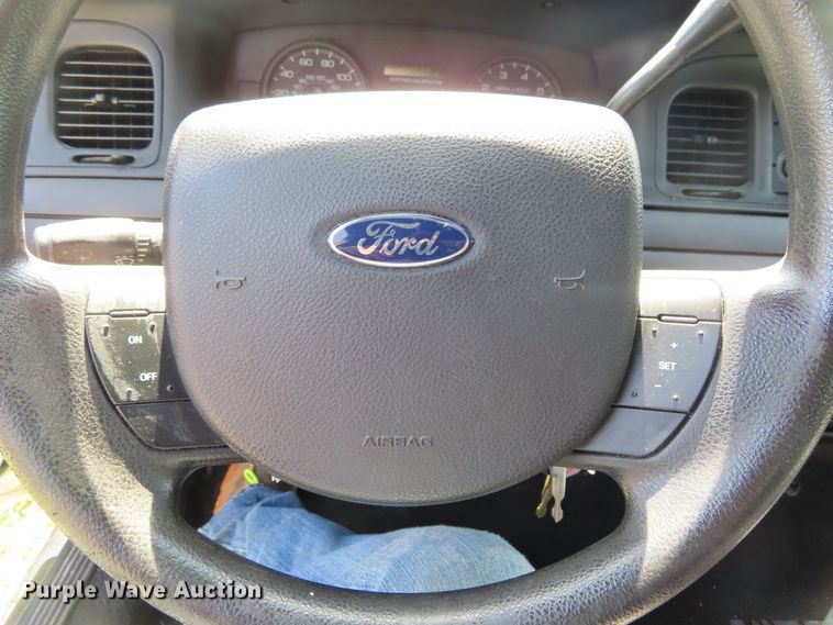 image for item DD6263 2008 Ford Crown Victoria Police Interceptor