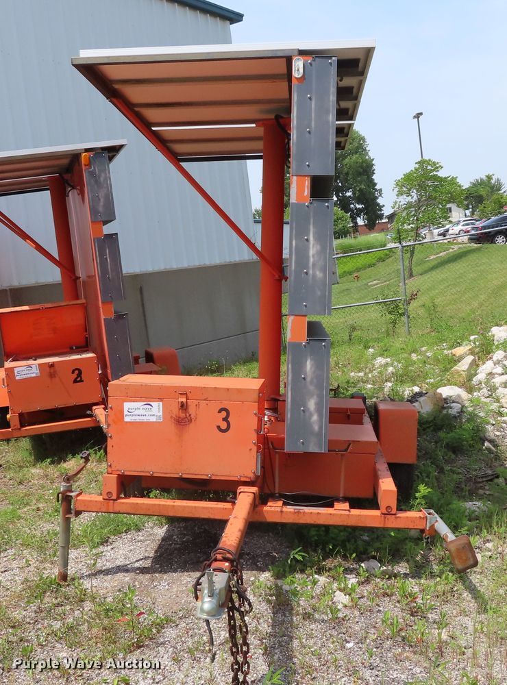 image for item DD6265 1997 American Signal Co message board trailer