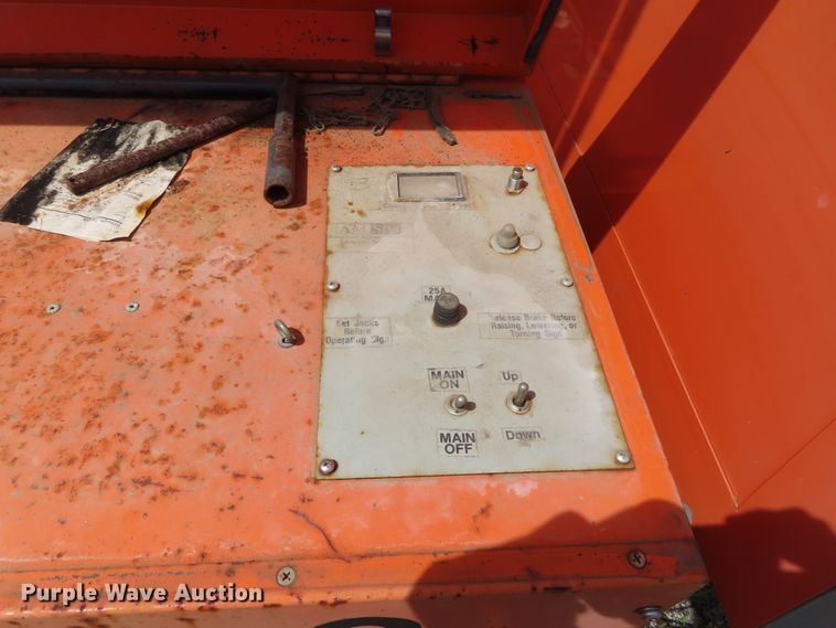 image for item DD6265 1997 American Signal Co message board trailer