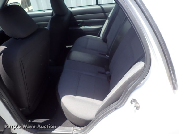 image for item DE5407 2006 Ford Crown Victoria Police Interceptor