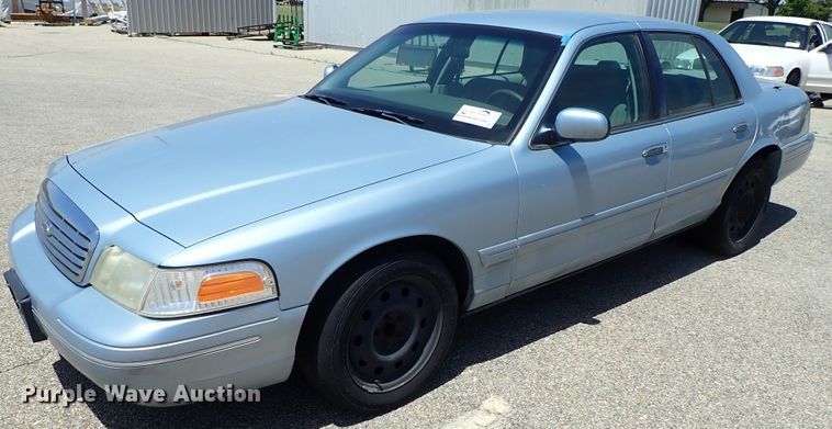 image for item DE5410 2003 Ford Crown Victoria Police Interceptor