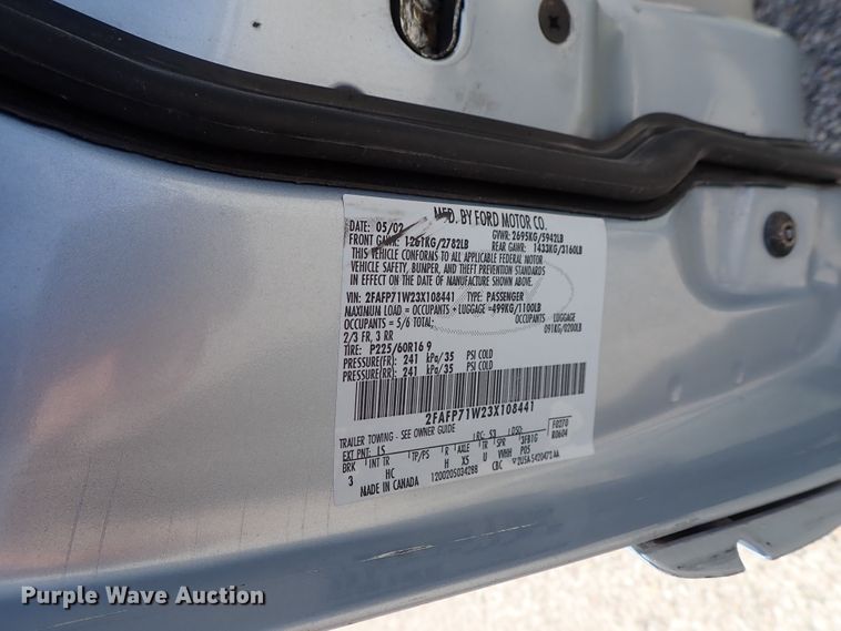 image for item DE5410 2003 Ford Crown Victoria Police Interceptor